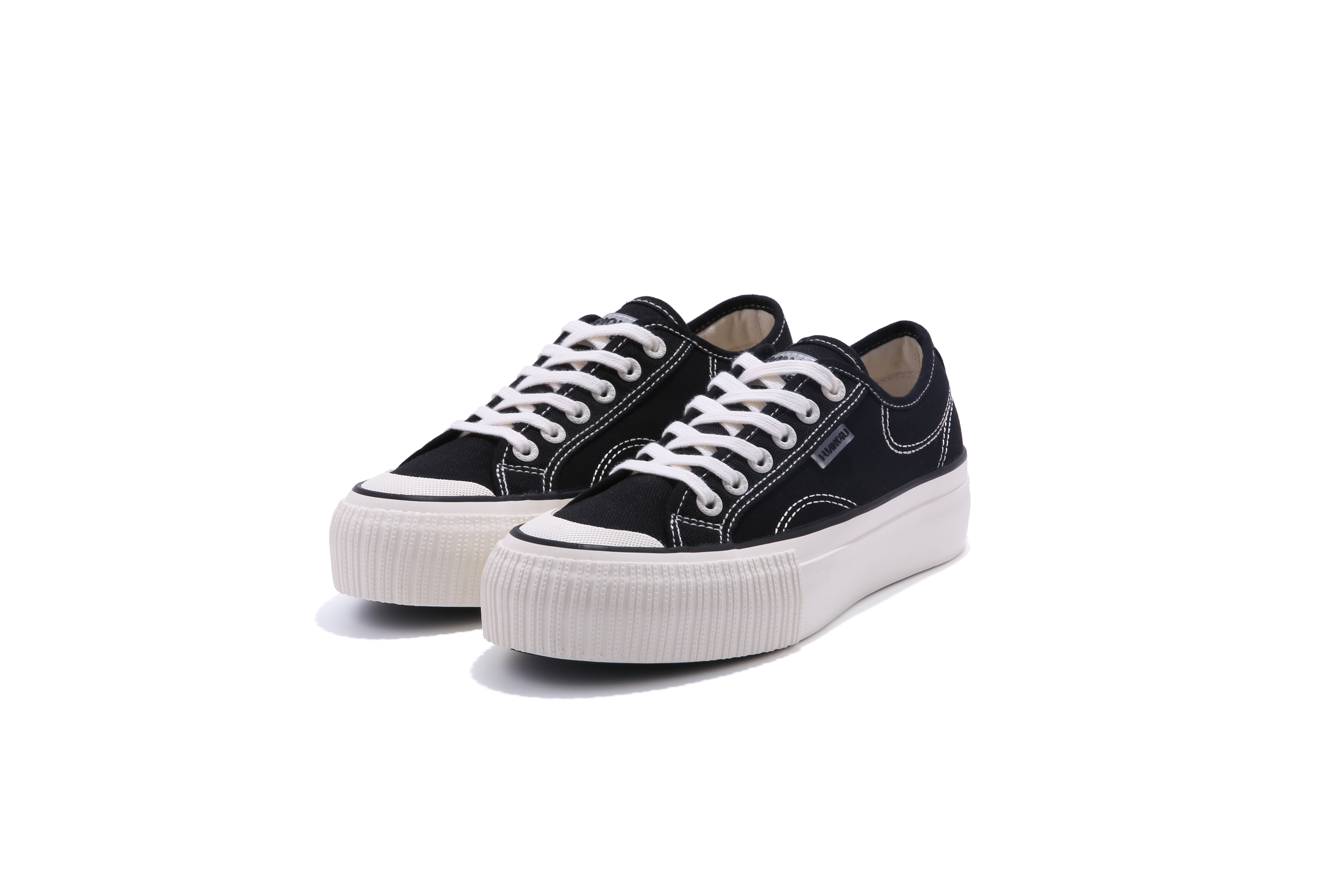 canvas shoes white and black