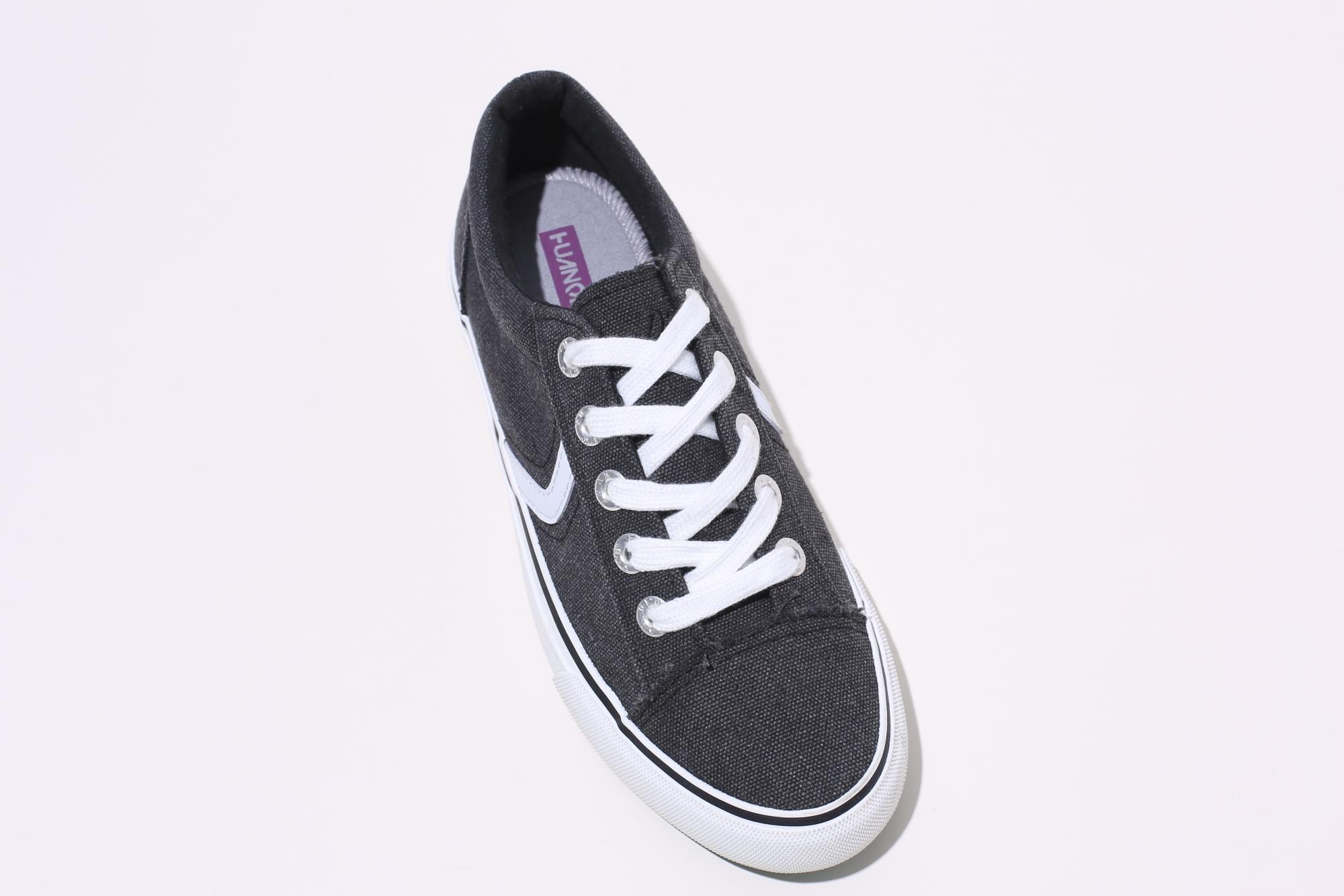 China New High Quality 2020 Canvas Shoe Black Women Casual Canvas Shoes